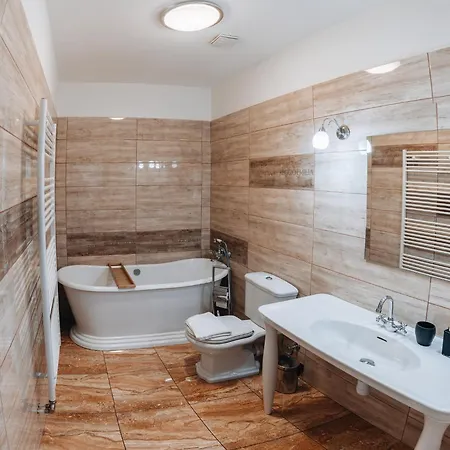 Kastely Grof Zichy Haniska