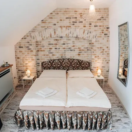 Kastely Grof Zichy 3*