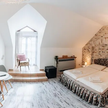 Kastely Grof Zichy Haniska